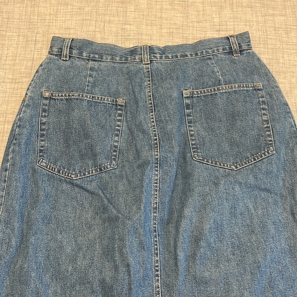 Vintage Bill Blass denim maxi skirt - Picture 6 of 9